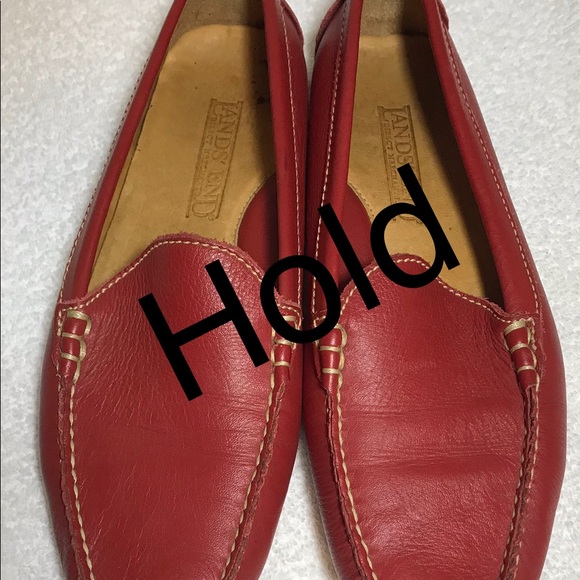 Hold - Picture 1 of 4